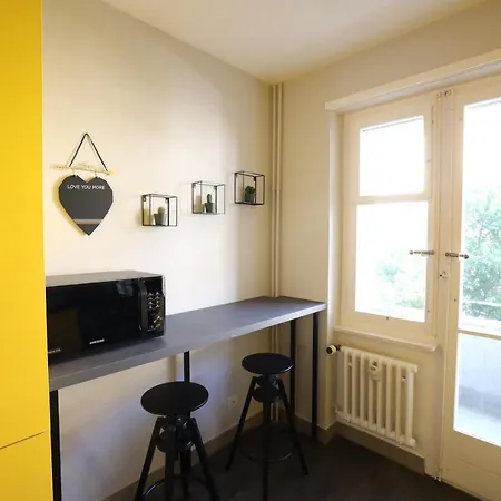 Armotti Weissenbuehl * 伯尔尼